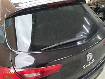 sa staklom: Alfa Romeo Giulietta zadnje staklo petih vrata. Alfa Romeo Giulietta — 1