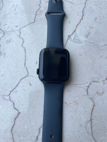 apple watch series 7: Orginal Apple watch 7/45 
Midnight reng 
tecili satiram 380 azn