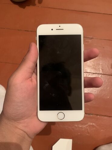 мобилные телефоны: IPhone 6s, Б/у, 16 ГБ, Серебристый, 92 %