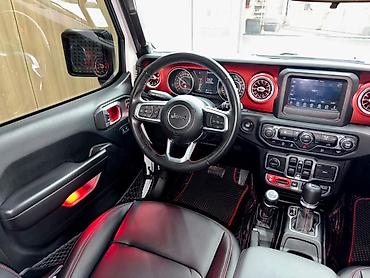 лада 6: Jeep Wrangler: 2019 г., 3.6 л, Автомат, Бензин, Внедорожник — 4
