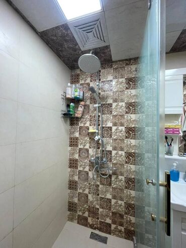 Köhnə tikili: Bakı, Həzi Aslanov qəs., 4 otaqlı, Köhnə tikili, 100 kv. m — 12