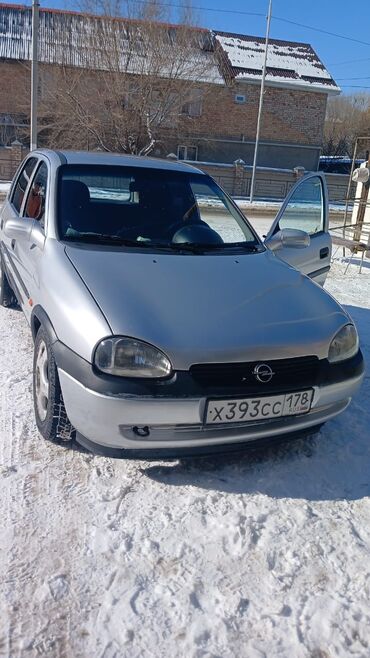 купить двигатель на пассат б3 1.8 моно: Автомобиль Opel Corsa B серебристого цвета, представленный как
