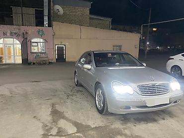 radiator mercedes: Mercedes-Benz C 320: 3.2 l | 2000 il Sedan — 2