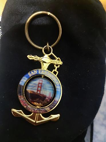 Breloklar: San Francisco mövzusunda açarlıq - Material: metal, qızılı rəngdə - — 2