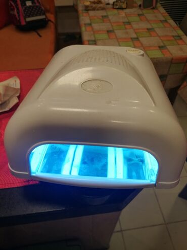 sampon od belog luka za rast kose: Lampa za nokte profi iz nemačke dobijena. Dobra lampa. Ispravna