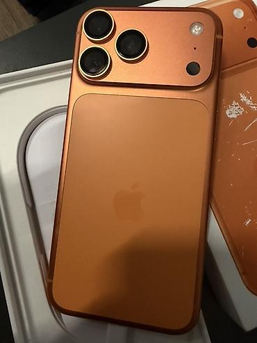 IPhone 17 Pro Max, Б/у, 1 ТБ, Оранжевый, Кабель, 92 %