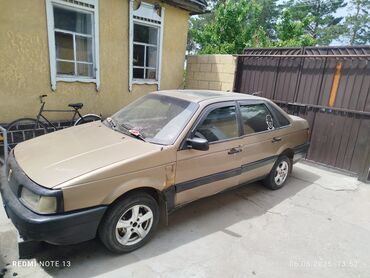 жук ташуучу унаа: Volkswagen Beetle: 1991 г., 1.8 л, Механика, Бензин, Седан
