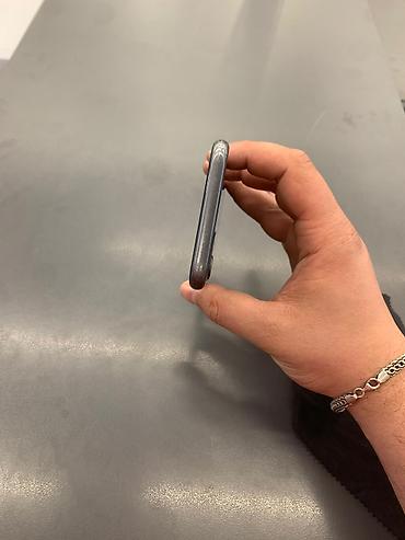 Apple iPhone: IPhone 11, 64 GB, Space Gray, Face ID — 5