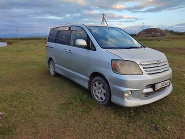 авто пушка: Toyota Noah: 2003 г., Автомат, Бензин, Минивэн — 3