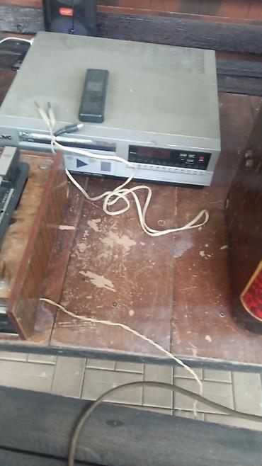 muzikalniy sentr: Məhsul: Retro audio dəstləri və komponentlər Tərkib: - JVC markalı — 1