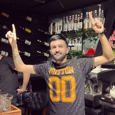 bu gecə növbəsini: Barmen. 6 ildən artıq təcrübə. Gecə növbəsində iş