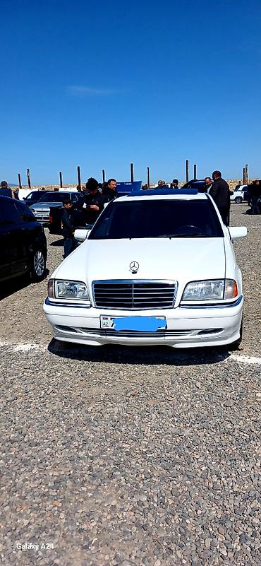 mercedes 180 b: Mercedes-Benz 220: 2.2 l | 1998 il Sedan — 1