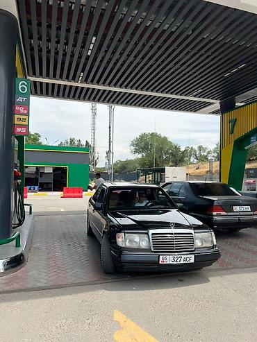 мрс 124: Mercedes-Benz W124: 1990 г., 2.3 л, Механика, Бензин, Седан — 4
