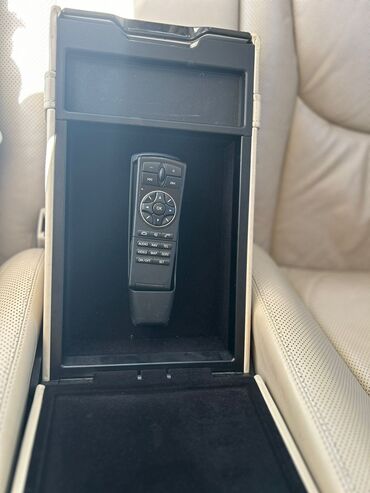 Mercedes-Benz: Mercedes-Benz S-Class: 6 l | 2004 il Sedan — 24