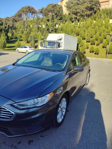 Hyundai: Salam hazır el kredititdi 36 ay 580 man başqa maşınlarda var elinizde — 6