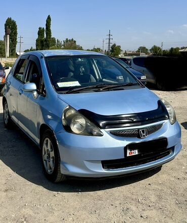 авто в рассрочку без процентов: Honda Fit: 2002 г., 1.3 л, Вариатор, Бензин, Седан
