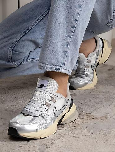Кроссовки и спортивная обувь: Nike/Найк/Найки Оригинальные кроссовки Выкуплены и привезены из at lalafo.kg — 11 Кроссовки и спортивная обувь: Nike/Найк/Найки Оригинальные кроссовки Выкуплены и привезены из — 11