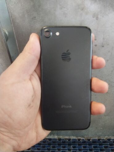 ıpone 7: IPhone 7, 128 GB, Qara, Qırıq