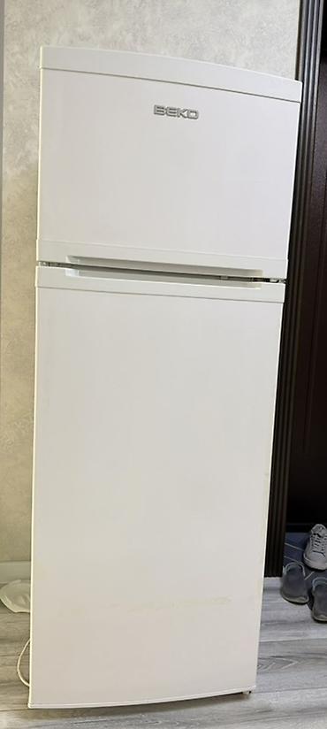 Бытовая техника: Холодильник Beko, классический белый, двухкамерный с верхней — 1