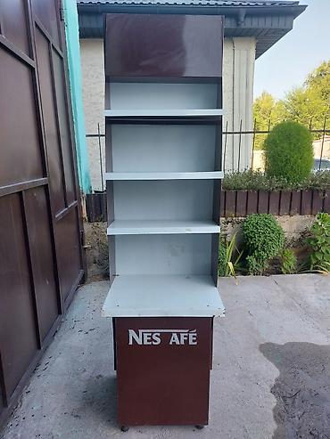 Торговый стеллаж-стойка NESCAFÉ - Напольный промо-стеллаж с фирменным — 1