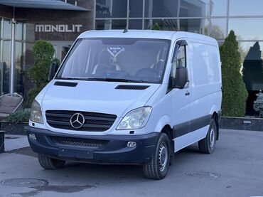 Легкий грузовой транспорт: Легкий грузовик, Mercedes-Benz