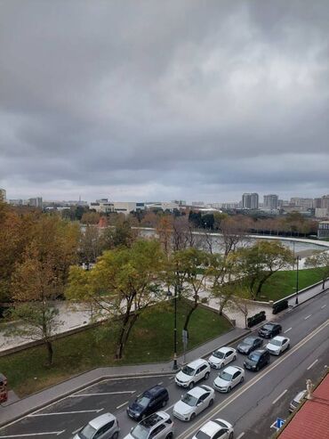 Uzunmüddətli kirayə mənzillər: ÇOX TƏCİLİ SUPER MƏNZƏRƏLİ. KİRAYƏ MƏNZİL Mənzil, Şəhərin mərkəzində — 22