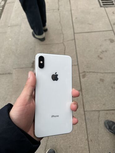 Apple iPhone: IPhone Xs Max, Б/у, 64 ГБ, Белый, Чехол, 77 %