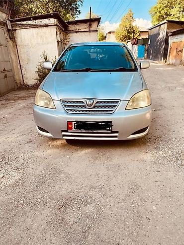 Toyota Allex: 2003 г., 1.5 л, Автомат, Бензин, Хэтчбэк