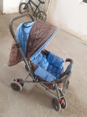 Детский мир: Классическая прогулочная коляска, Б/у, Пол: Мальчик, Возраст: 6-12 месяцев, Самовывоз