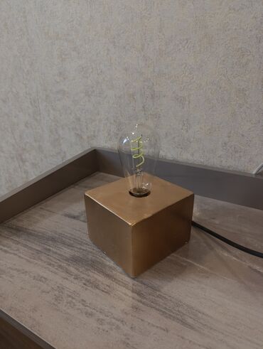 Stol lampaları: Beton korpuslu, abstrakt dizaynlı masa lampası. Daxili işıqlandırma -da lalafo.az — 16 Stol lampaları: Beton korpuslu, abstrakt dizaynlı masa lampası. Daxili işıqlandırma — 16