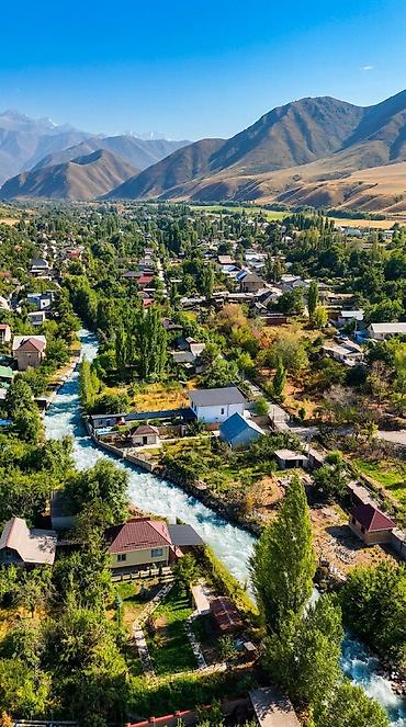 Продажа дачи: 🏡 ЭКСКЛЮЗИВНАЯ ДАЧА В АРАШАНЕ — ПЕРВАЯ ЛИНИЯ РЕКИ! 🌿⛰️ 📍 Село Арашан — 4