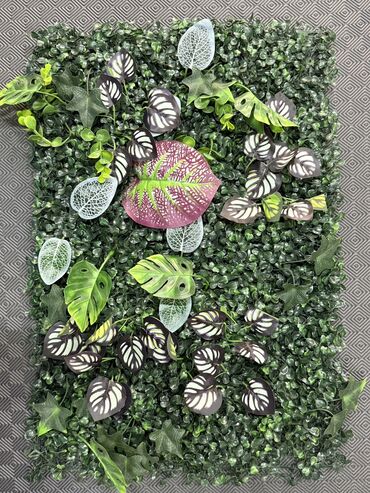 Güzgülər: Güzgü Divar üçün — 3