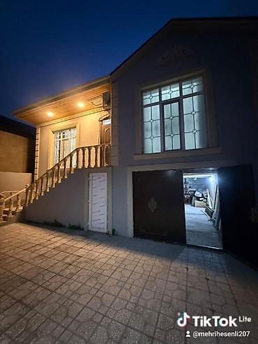 Həyət evləri və villaların satışı: Satılır: həyət evi - İki mərtəbəli (yerüstü yaşayış və yerdə — 2