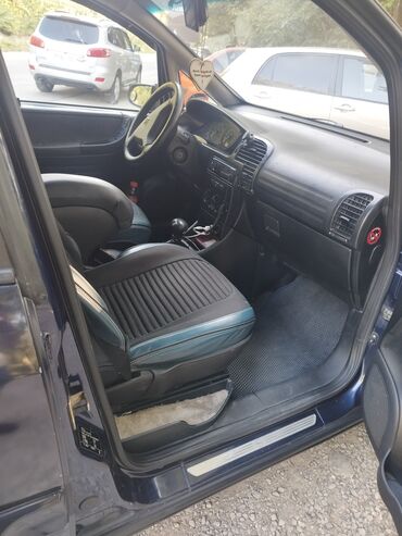 Opel: Opel Zafira (A seriyası) miniven - Kuzov: tünd mavi, 5 qapılı - — 5