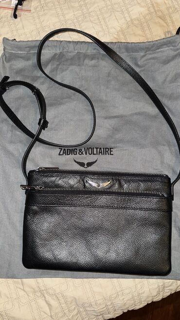 автокресла с изофикс: Çiyin çantası