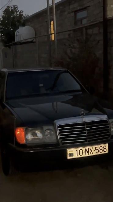 Mercedes-Benz: Mercedes-Benz E-Class: 2 l | 1990 il Sedan — 6