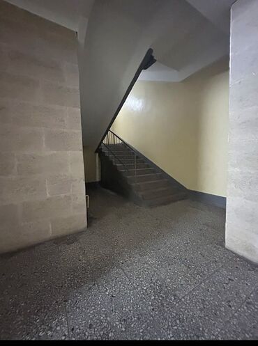 квартира бишкек 1 комната: 1 бөлмө, 38 кв. м, Жеке план, 3 кабат, Эски ремонт
