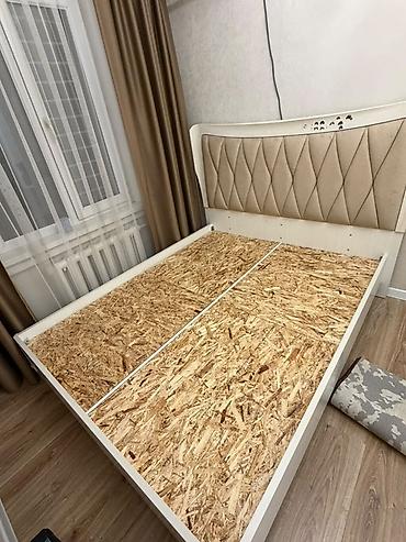 Двуспальная кровать с мягким изголовьем - Размер спального места