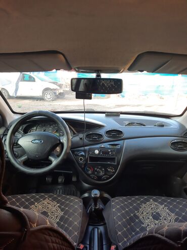 Ford: Ford Focus: 2002 г., 1.6 л, Механика, Бензин, Седан — 5