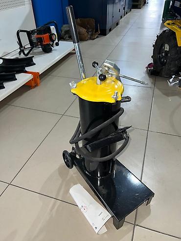 пистолеты: Насос для смазки Deli DL2600 (foot levered grease pump) - Тип — 1