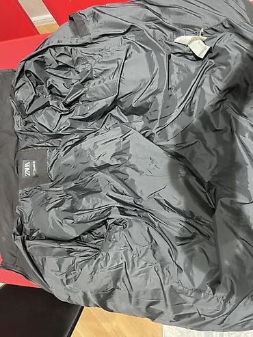 qara halilə: ZARA kişi qış kurtkası Orjinal Zara malıdır 300 azn alınıb, çox az — 2