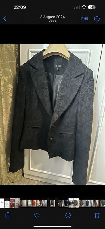 SETRE brendindən qara rəngdə, uzunqol qadın blazeri. Bu blazer iki
