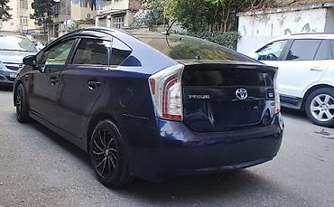 prius qranat: KREDİTdədir Toyota Prius (3-cü nəsil) hibrid hetçbek - İli 2012 - — 4
