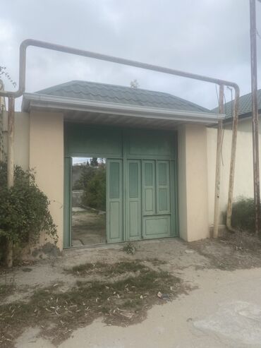 Həyət evləri və villaların satışı: Şüvəlan qəs. 3 otaqlı, 70 kv. m, Kredit yoxdur, Orta təmir — 1