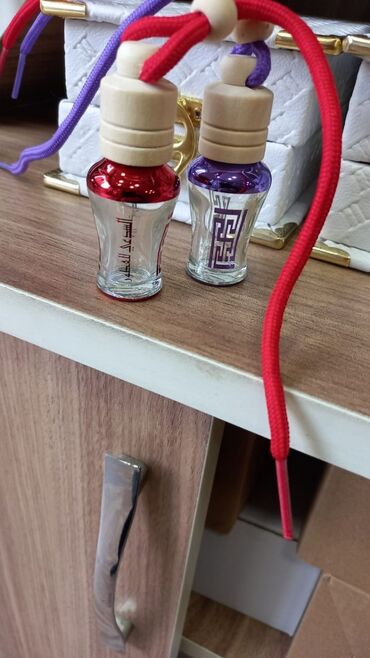 Ətriyyat: Ətir yağların topdan və pərakəndə satışı. 400 çeşiddən çox. Bir başa -da lalafo.az — 12 Ətriyyat: Ətir yağların topdan və pərakəndə satışı. 400 çeşiddən çox. Bir başa — 12