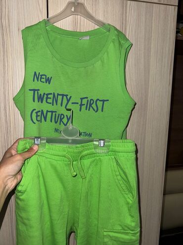 Koftalar, sviterlər: Oğlan uçun koynekler ve şortlar 7-8, 8-9 yaş geyimler Yenidirler — 7