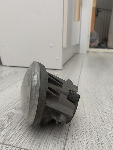 стекляный: Противотуманная фара от Toyota 4Ranner(передняя, круглая). - — 2
