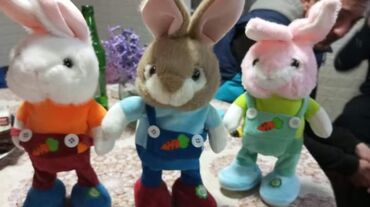 Children's Items: Uskrsnje igracke Zeka koji prica,igra🐰🐰🐰🐇🐇🐇 Slanje postom kao cc