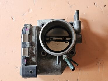 Дроссельные заслонки: Дроссельная заслонка Audi 1998 г., Б/у, Оригинал, Германия — 6