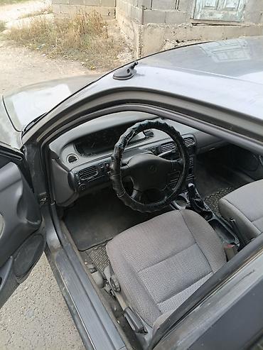210 cdi: Mazda 626: 1992 г., Механика, Седан — 5